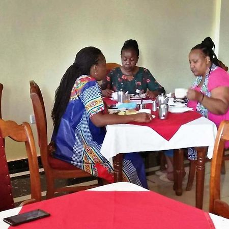 Bomen Hotel Isiolo Zewnętrze zdjęcie
