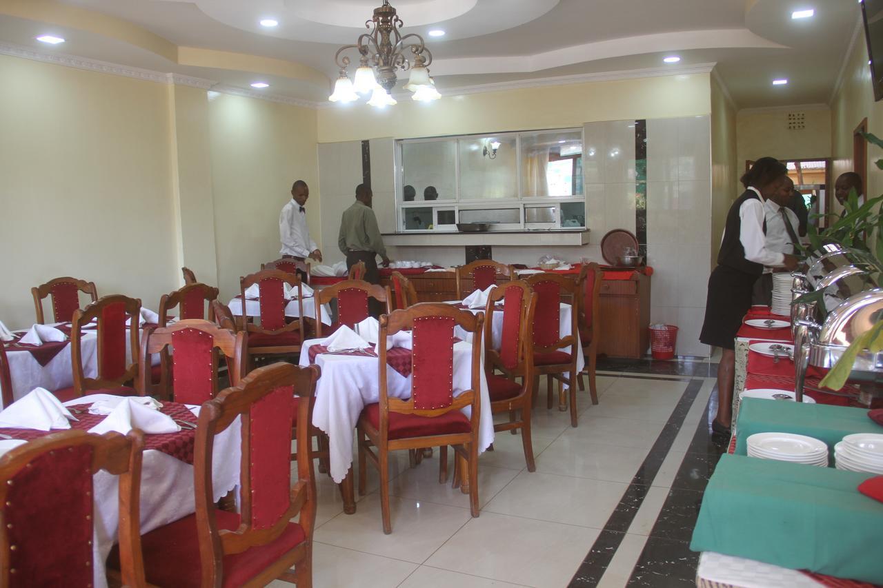 Bomen Hotel Isiolo Zewnętrze zdjęcie