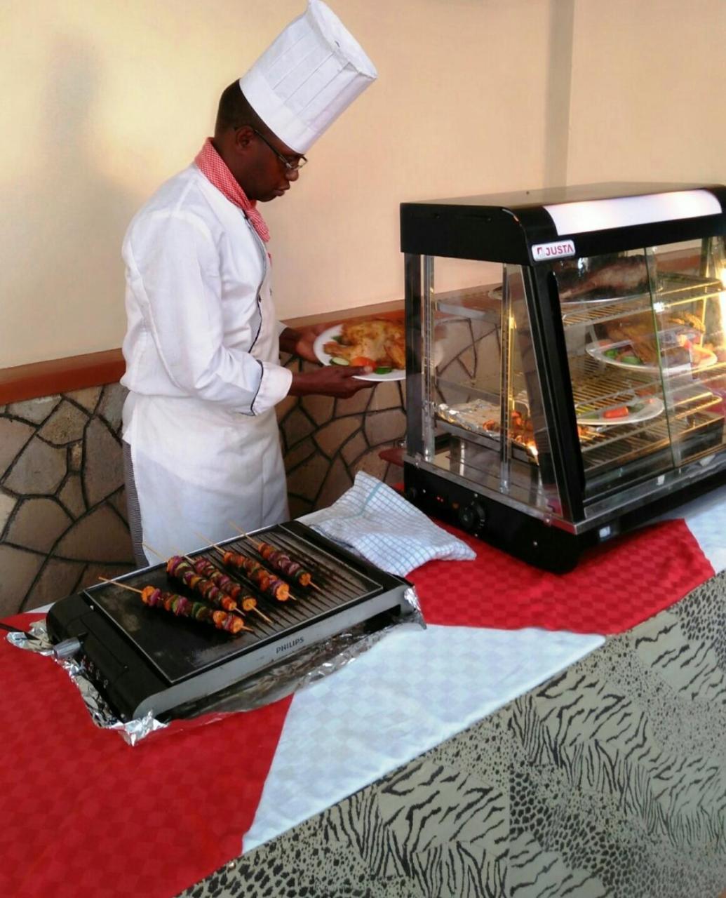 Bomen Hotel Isiolo Zewnętrze zdjęcie