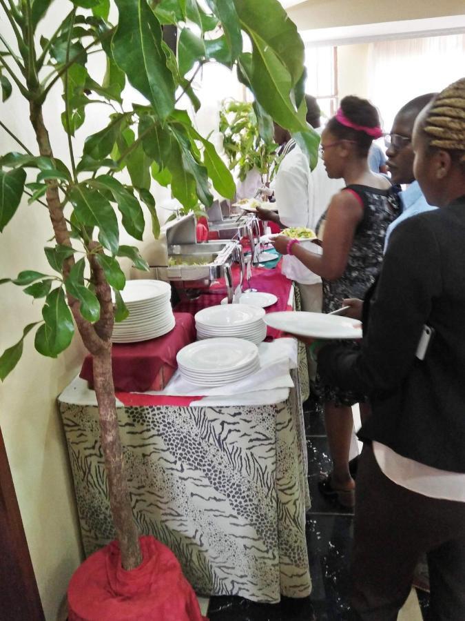 Bomen Hotel Isiolo Zewnętrze zdjęcie
