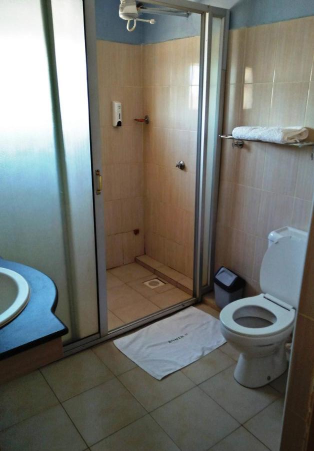 Bomen Hotel Isiolo Zewnętrze zdjęcie